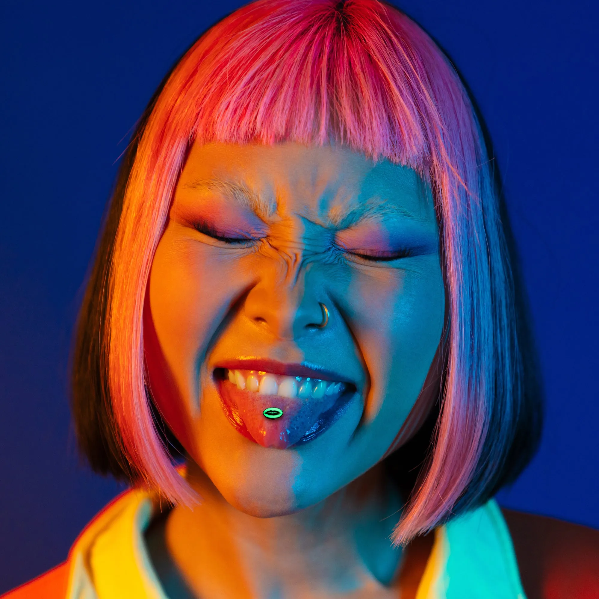 Black Glow in the Dark Lipstick Kiss Mark Barbell Tongue Ring