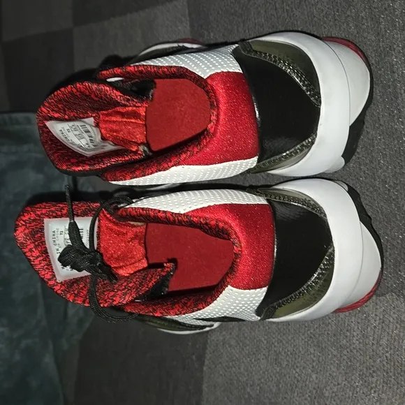 Boys Air Jordan 2010 'Black Varsity Red Basketball Shoes 5Y