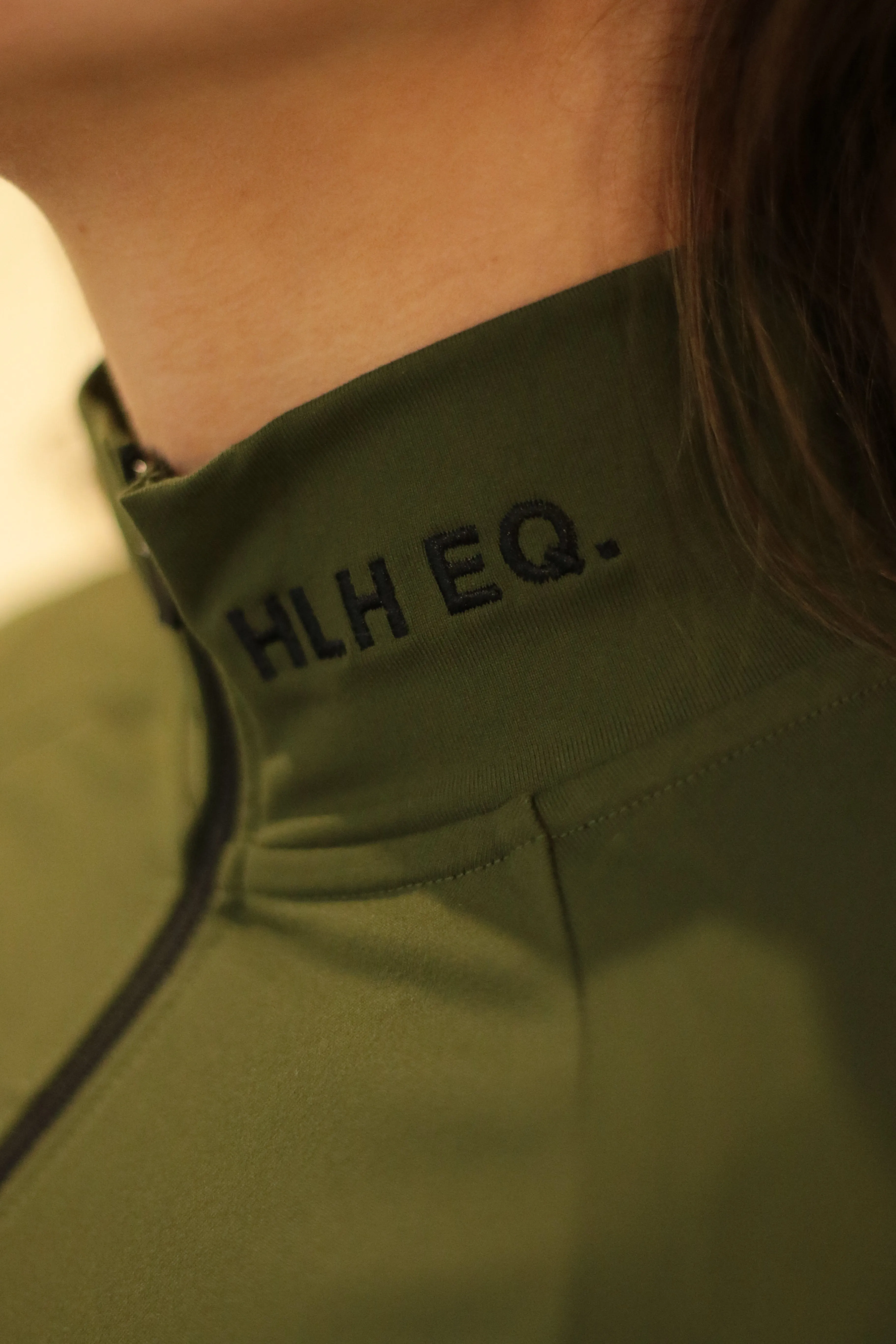 Brisk base layer in Olive