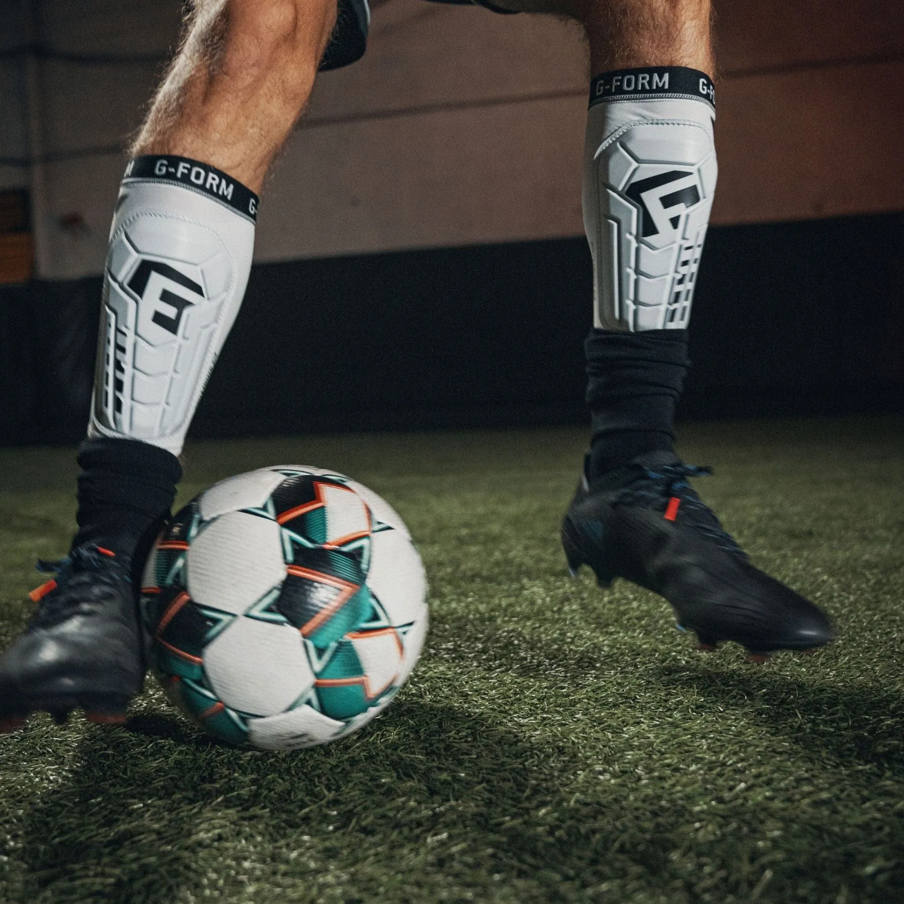 G-Form Youth Pro-S Vento Shin Guards - White