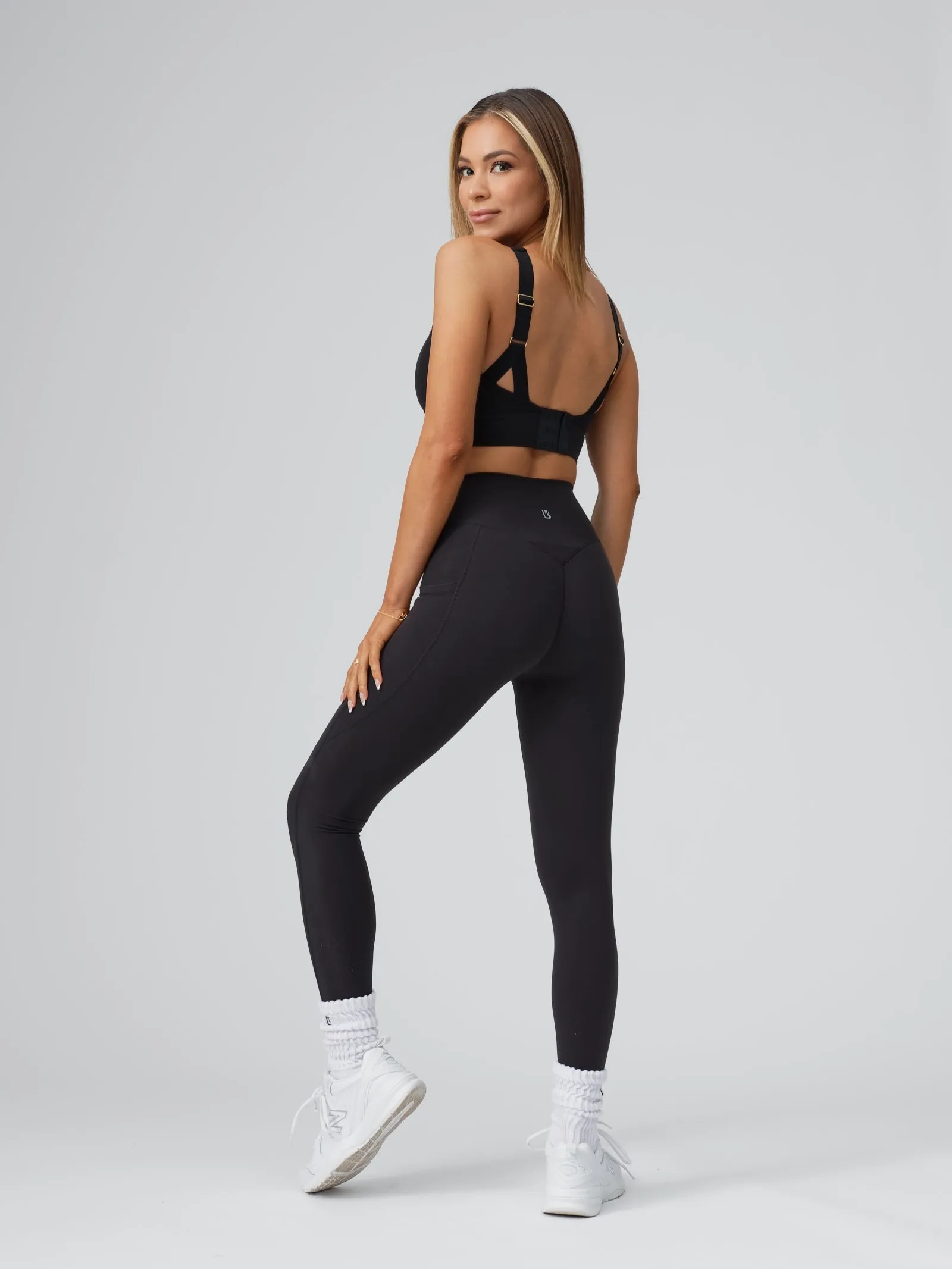 Harmony Halter Sports Bra - Onyx Black