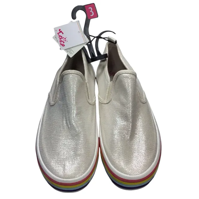Justice Girl's Silver SHOES NWT Size 3 Youth