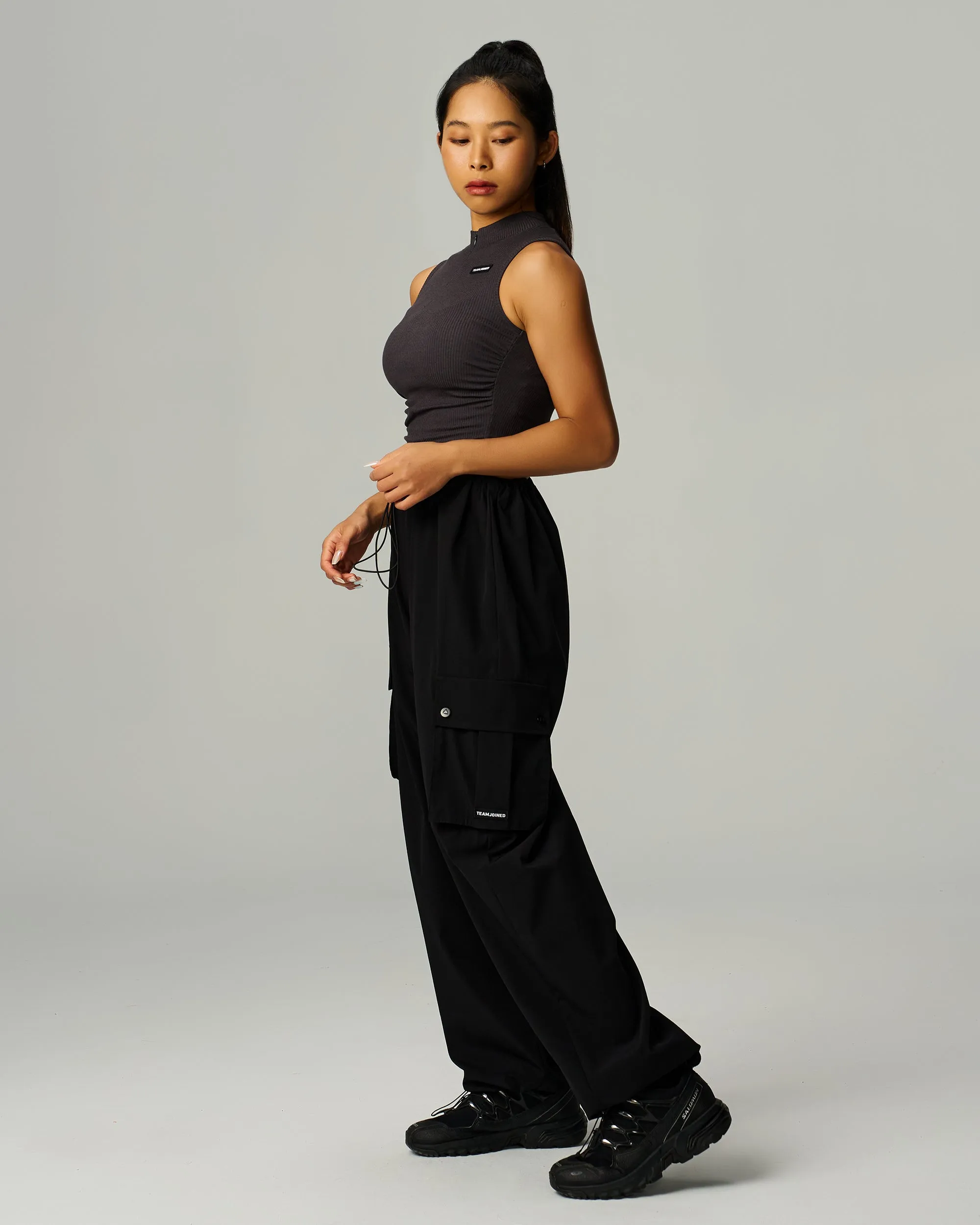 Label Mock Neck Crop Tank