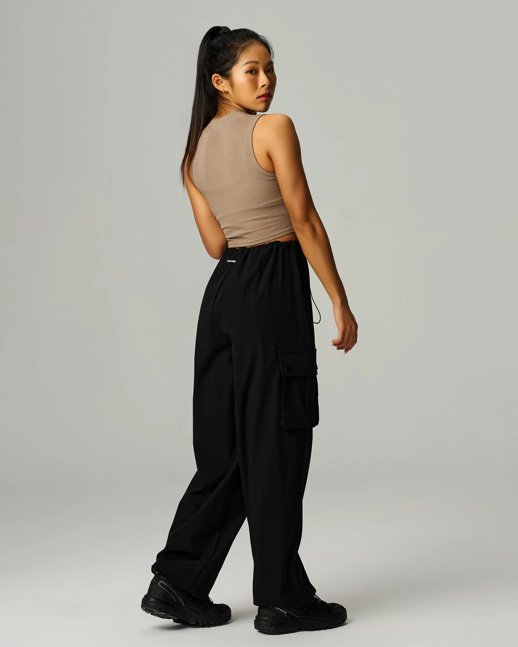 Label Mock Neck Crop Tank