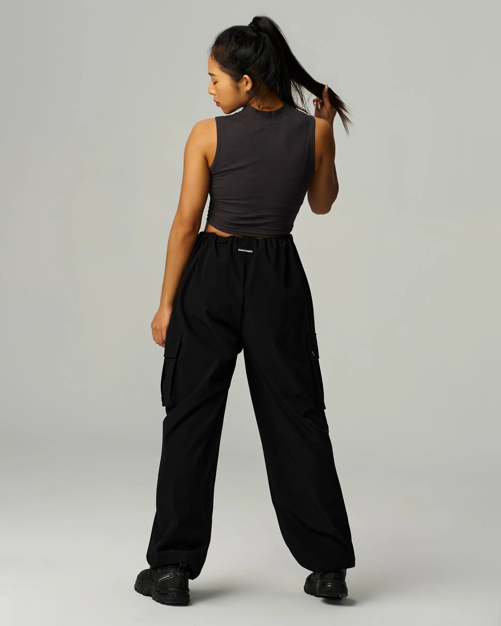Label Mock Neck Crop Tank
