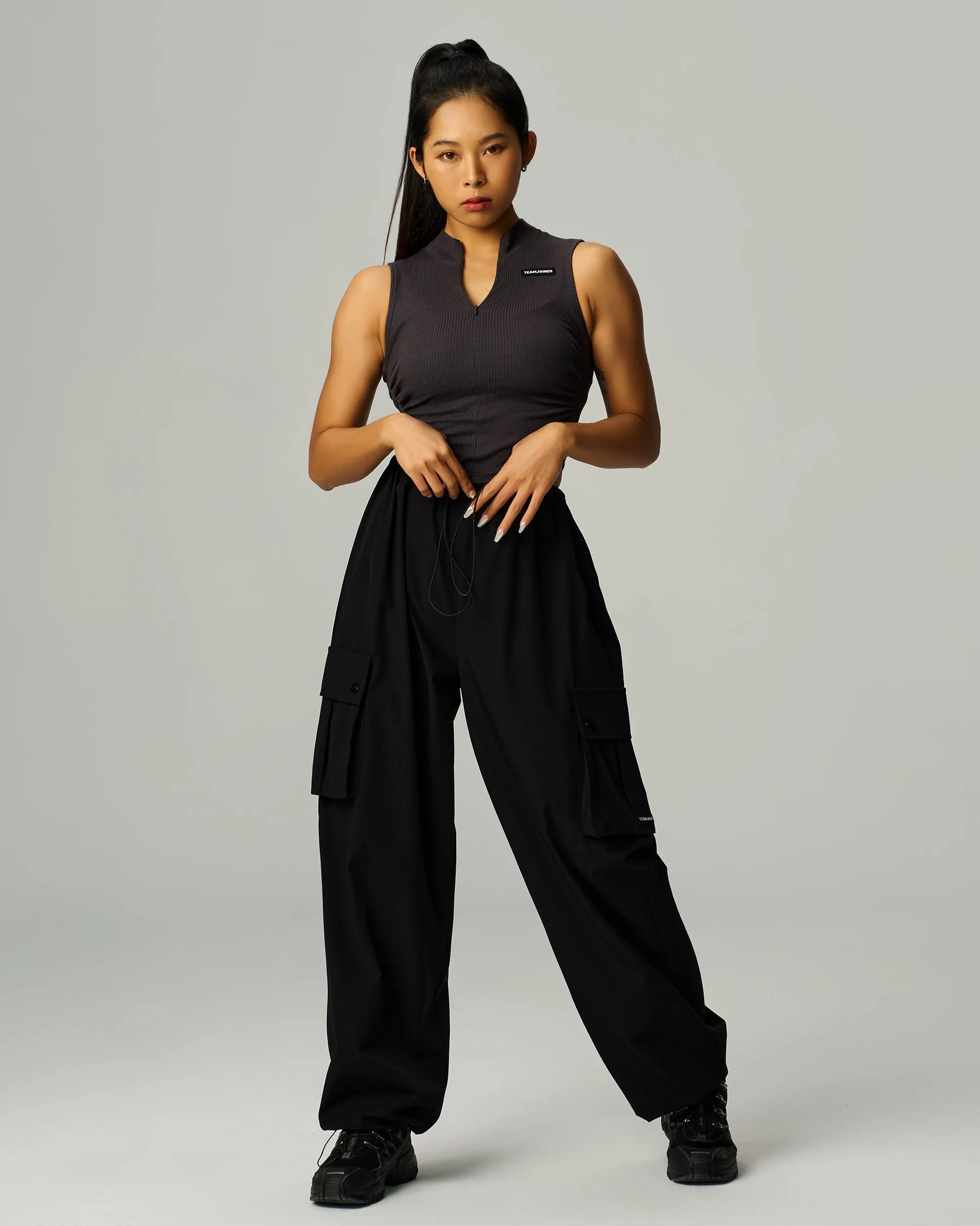 Label Mock Neck Crop Tank