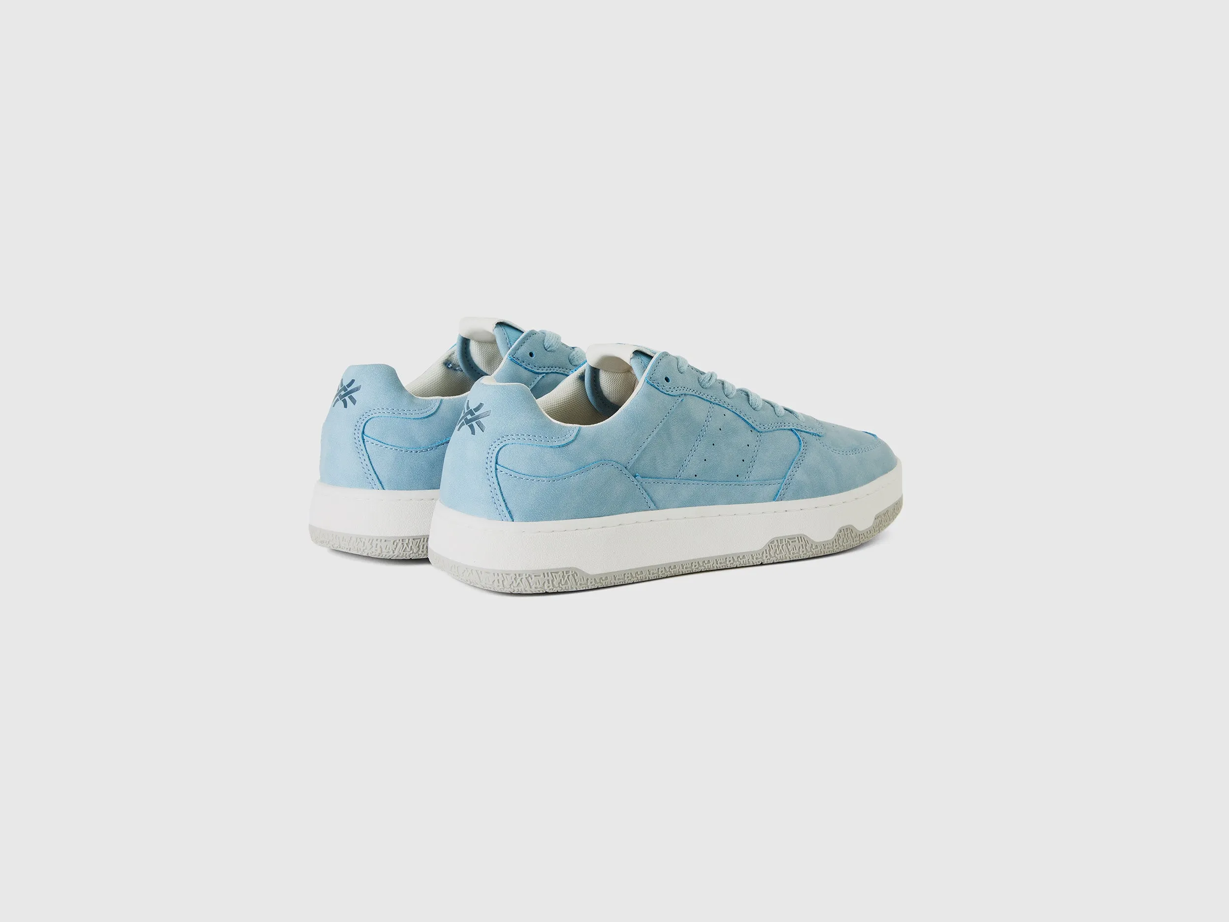 LIGHT BLUE LOW-TOP CANVAS SNEAKERS