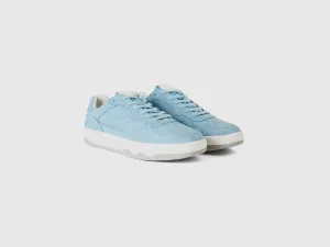 LIGHT BLUE LOW-TOP CANVAS SNEAKERS
