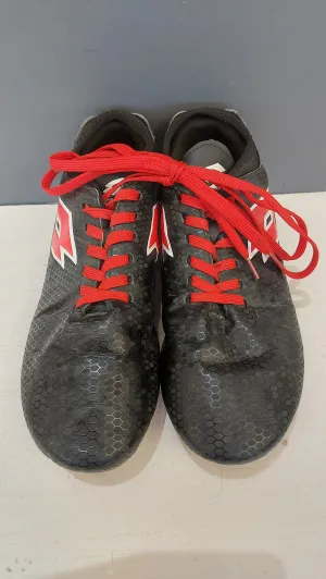 Lotto black soccer cleats 9