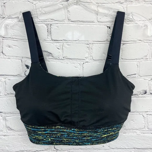 Lululemon Both Ways Bra Sz 8 LIKE NEW!