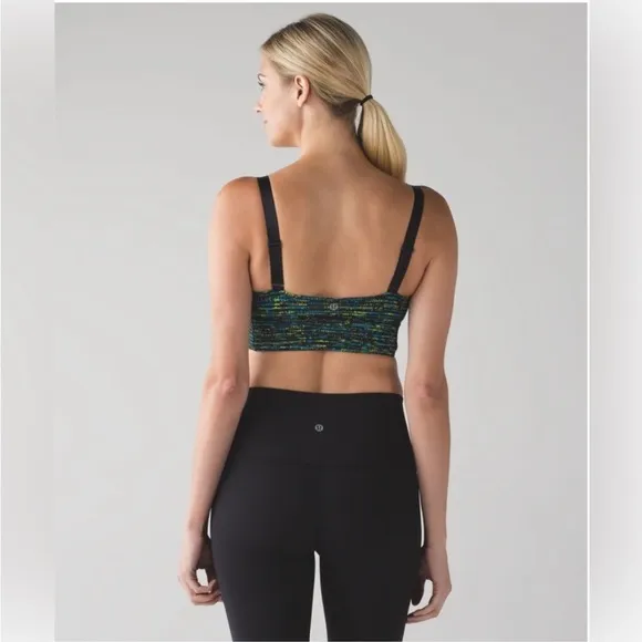 Lululemon Both Ways Bra Sz 8 LIKE NEW!