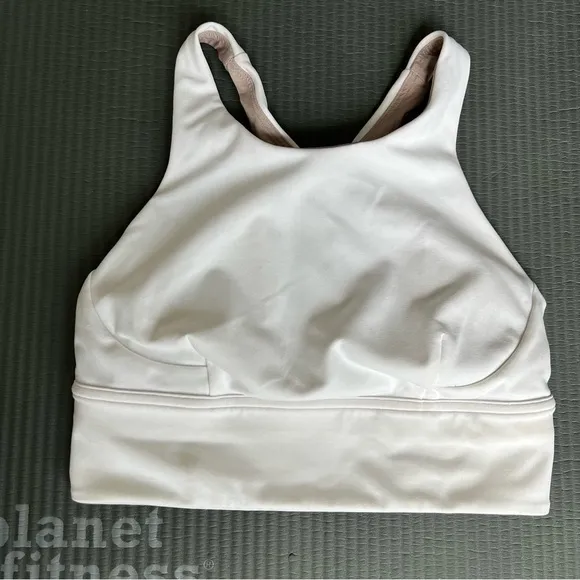 Lululemon Racerback Sports Bra in White sz.6 A/B cup