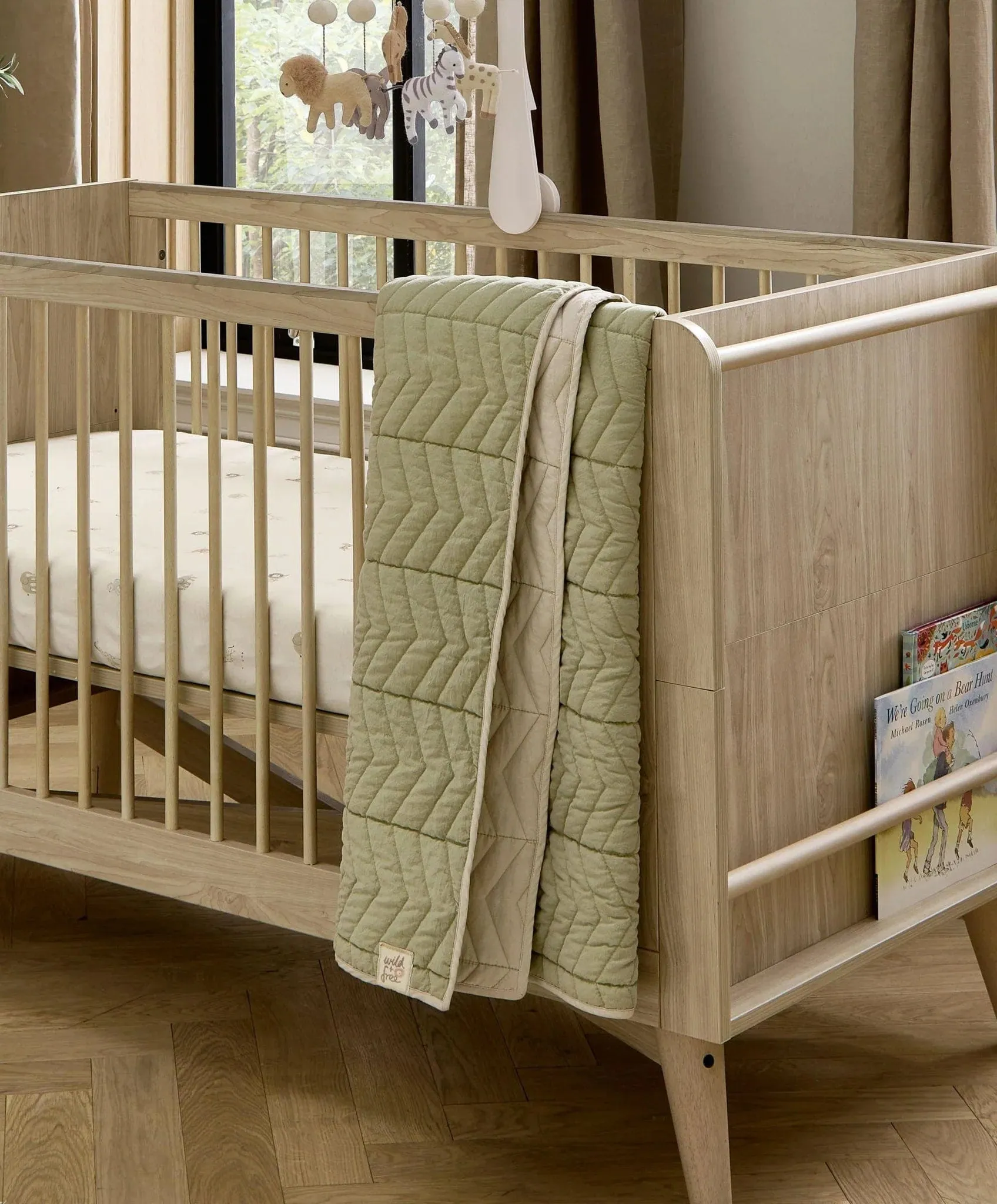 M&P Welcome to the World Cot Bed Quilt (Born to be wild)