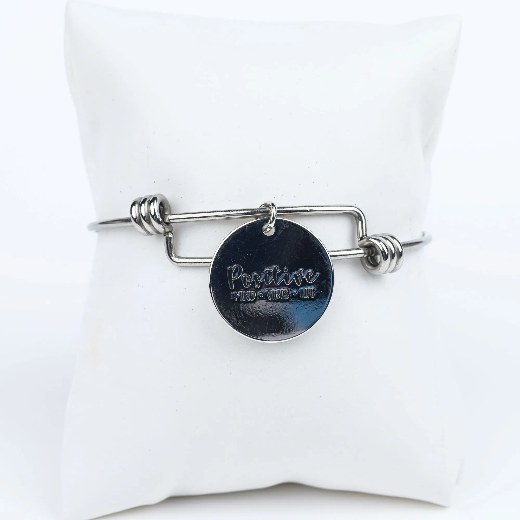 ME™ Word. Positive Minds Positive Vibes Silvertone Bangle
