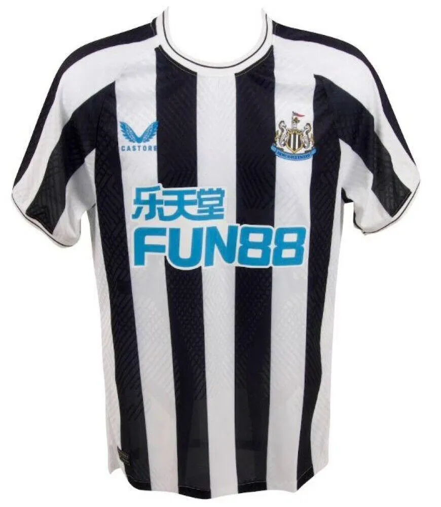 Miguel Almiron Signed Newcastle United F.C. Home Soccer Jersey (Beckett)