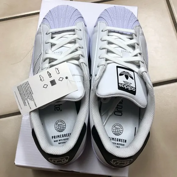 NEW Adidas Superstar Shoes