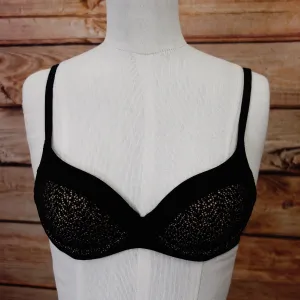 New Victoria's Secret Body By Victoria Lined Demi bra - 32B