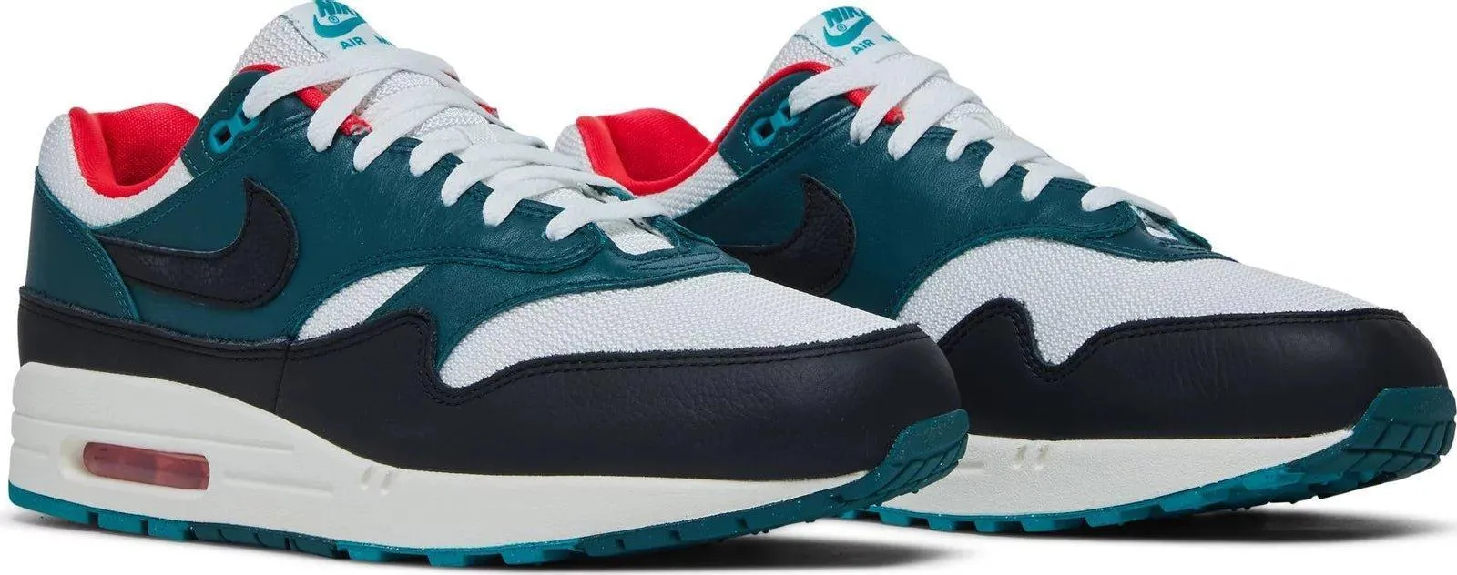 Nike Air Max 1 LeBron James Liverpool F.C.