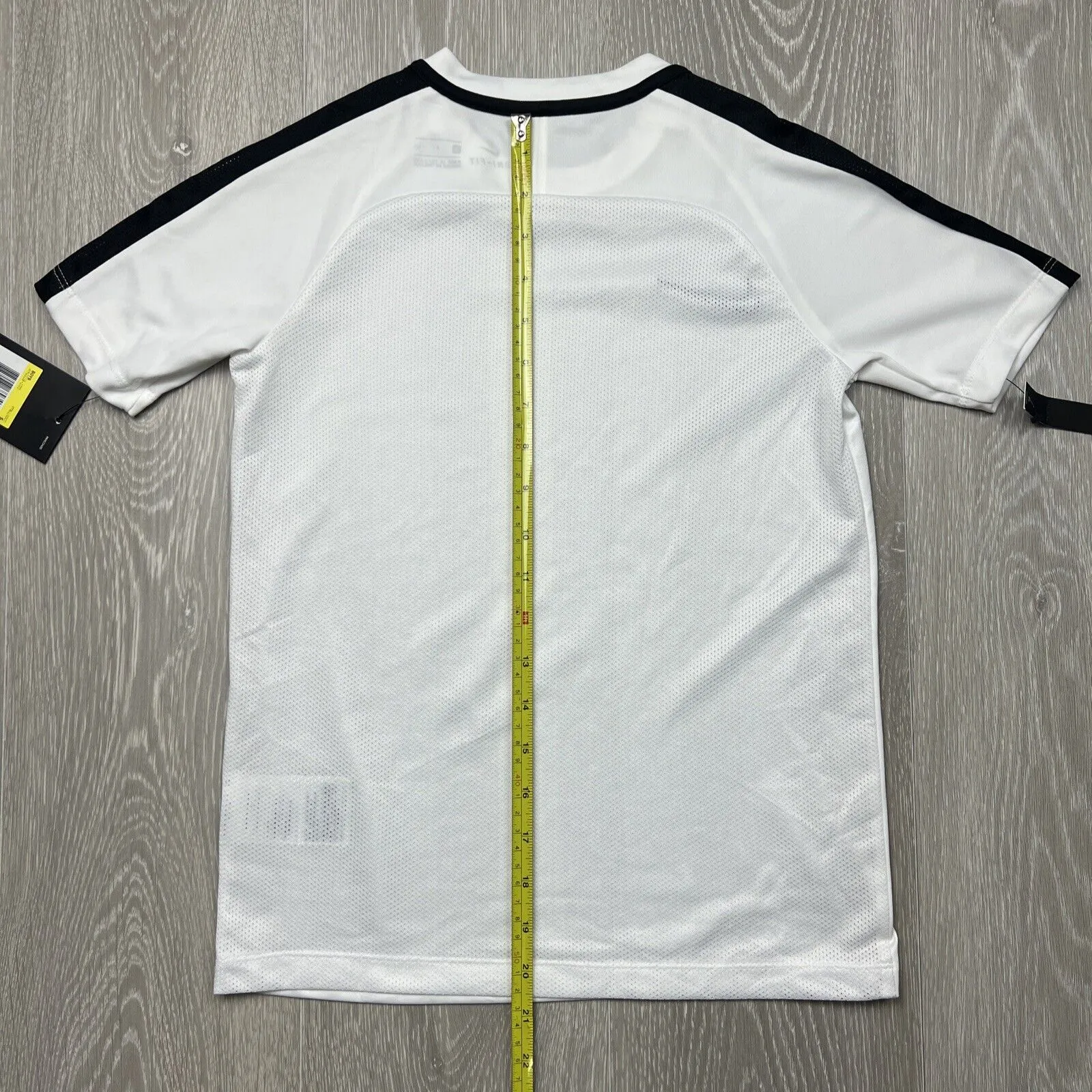 Nike Boys white Soccer Jerseys Size Small (New)