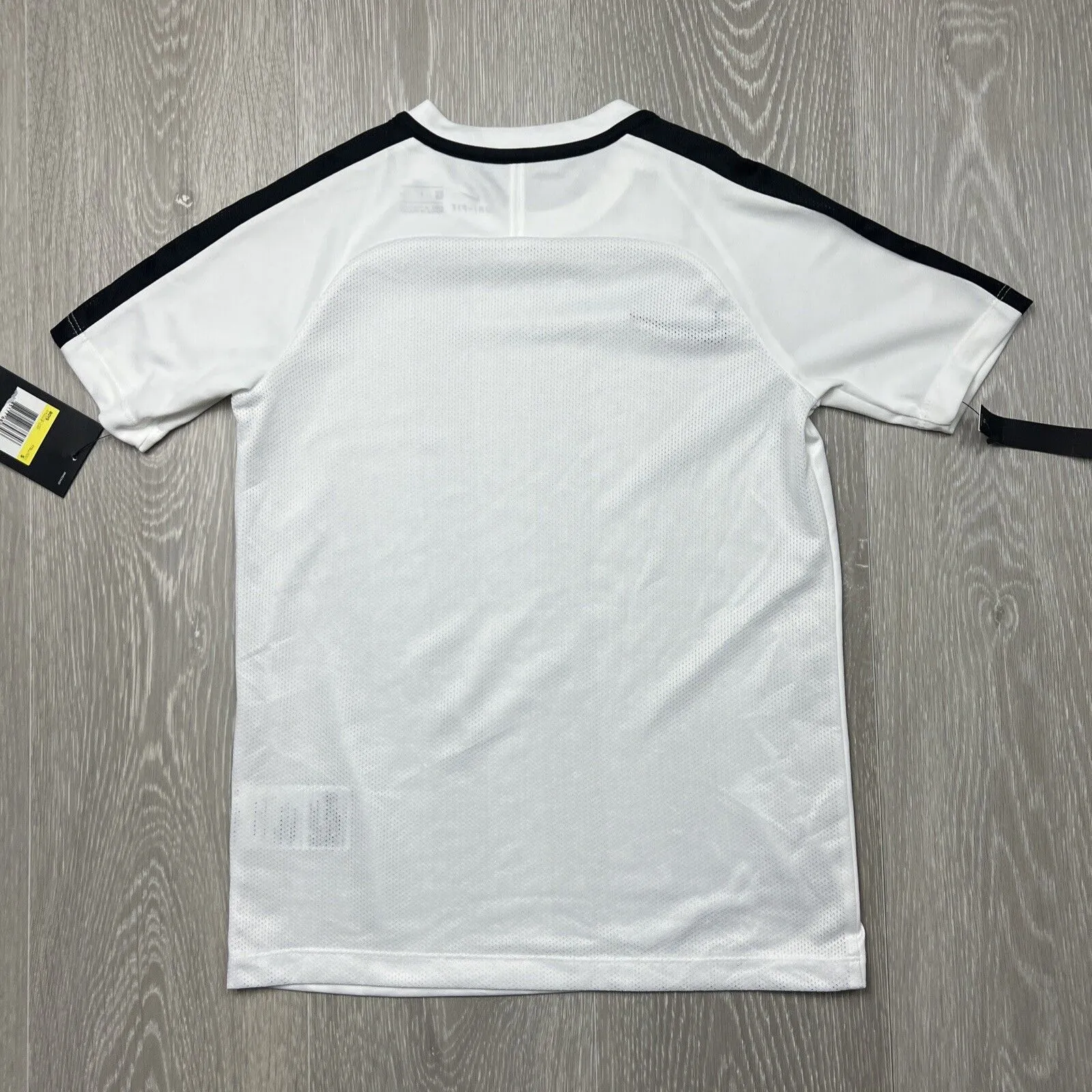Nike Boys white Soccer Jerseys Size Small (New)