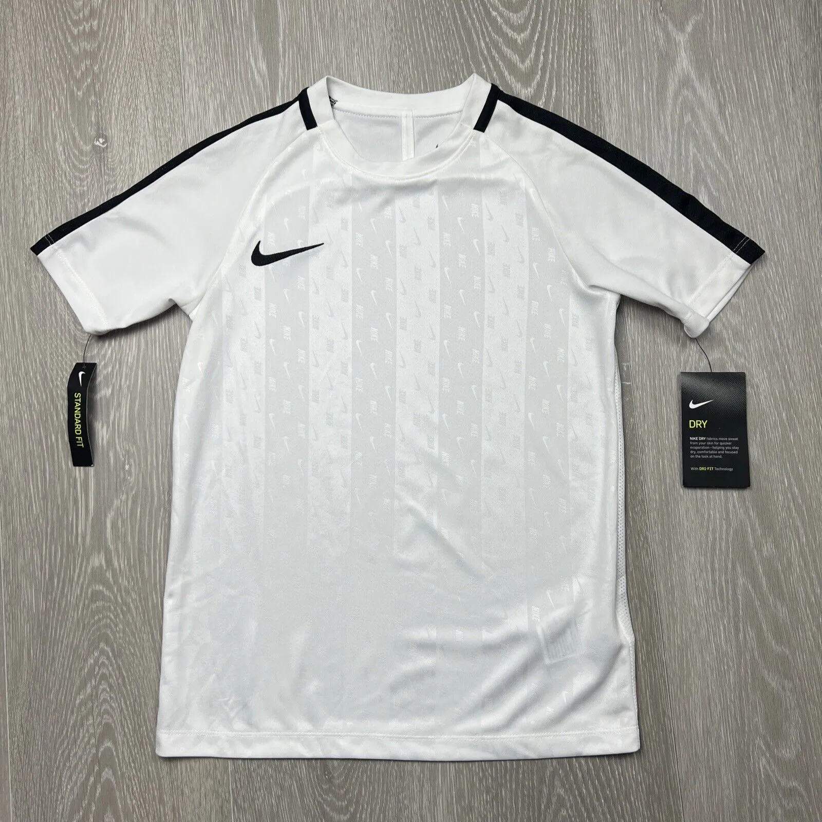 Nike Boys white Soccer Jerseys Size Small (New)