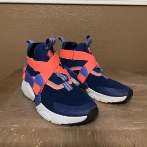 Nike huarache city youth shoes