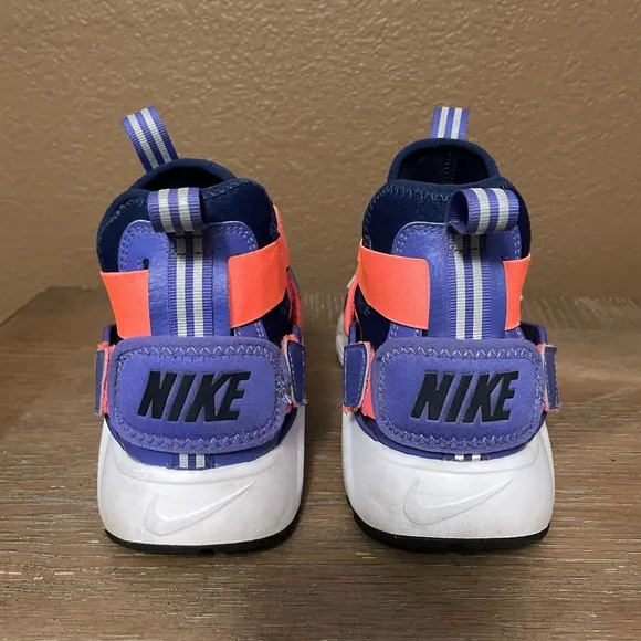 Nike huarache city youth shoes