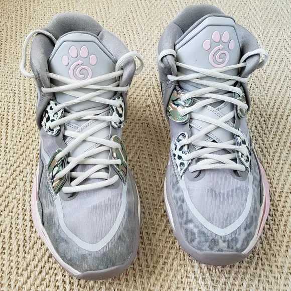 Nike Kyrie Infinity Basketball Shoes sz 10
