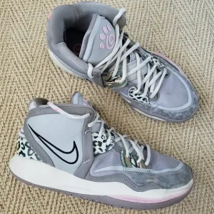 Nike Kyrie Infinity Basketball Shoes sz 10