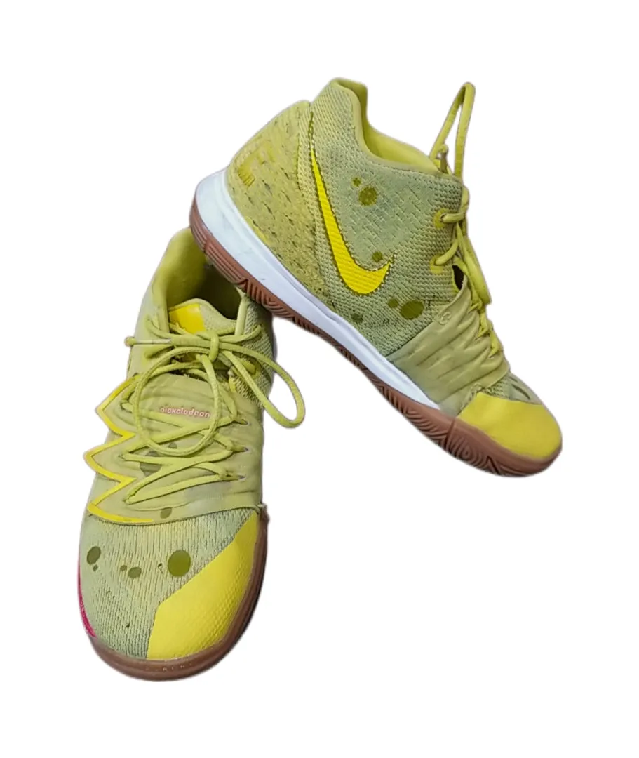 Nike Kyrie Shoes - 3Y