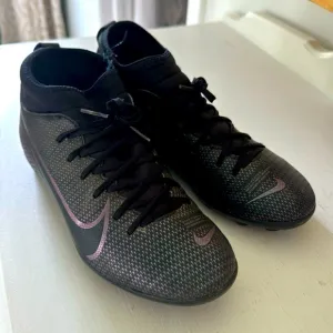 Nike mercurial soccer cleats
