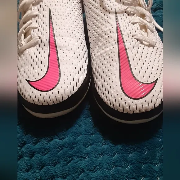 Nike Phantom GT CW6694-160 White Pink Black Boot style Cleats Size 6y - NO WEAR❗