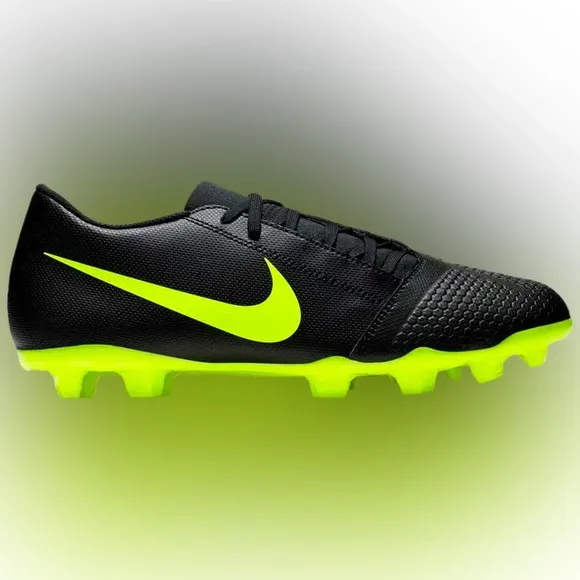 Nike Phantom Youth 6.5 Soccer Cleats