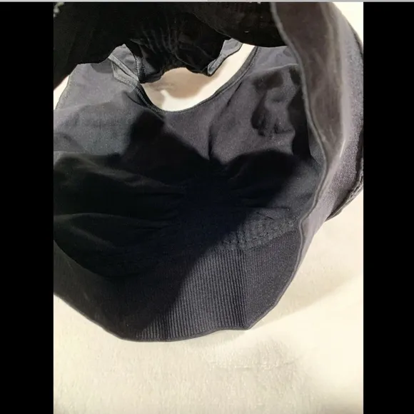 NWT $50 Sweaty Betty‎ Stamina Sports Bra in Black