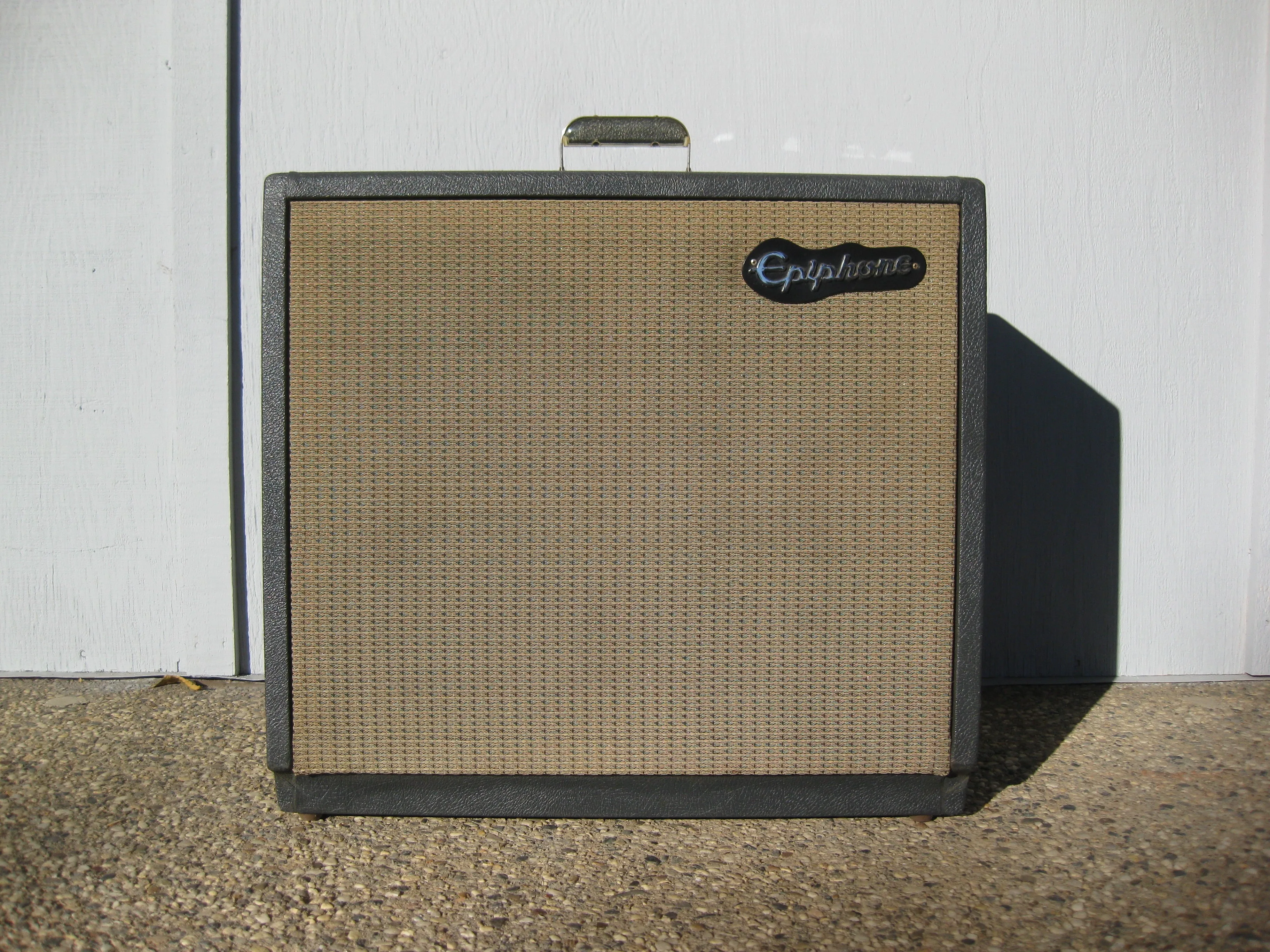 SOLD - Epiphone Futura EA-12RVT amp 1962