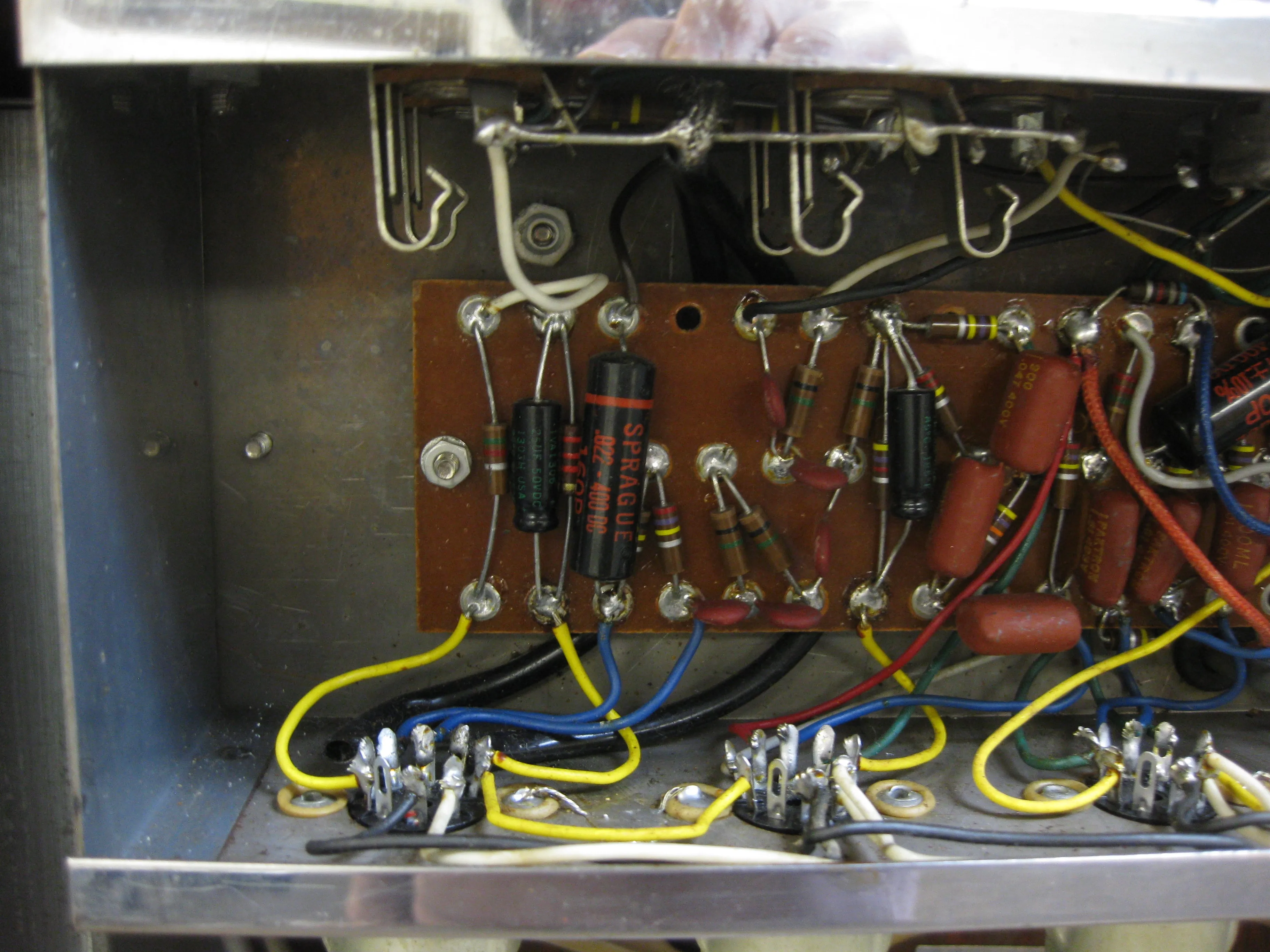SOLD - Epiphone Futura EA-12RVT amp 1962